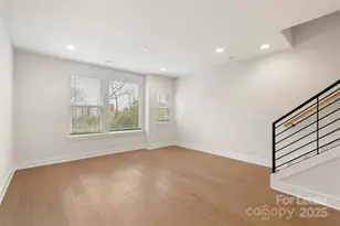 5019 York Park Ln, Charlotte, NC 28217 - Photo 2