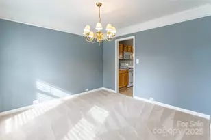 11318 Glenstone Ct, Charlotte, NC 28269 - Photo 8