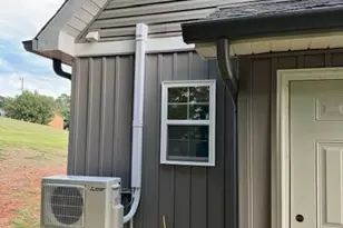 31 W Berkley St, Granite Falls, NC 28630 - Photo 4