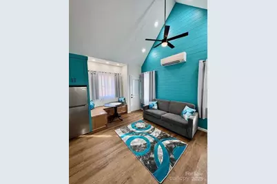 31 W Berkley Street, Granite Falls, NC 28630 - Photo 10