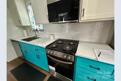 31 W Berkley Street, Granite Falls, NC 28630 - Photo 14