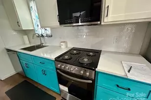 31 W Berkley St, Granite Falls, NC 28630 - Photo 14