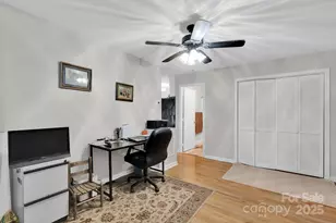 424 N Center St, Oakboro, NC 28129 - Photo 18