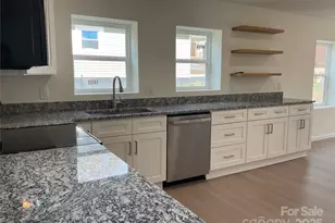 298 S Church St, Forest City, NC 28043 - Photo 10