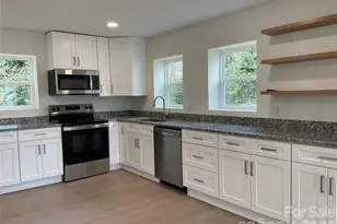 298 S Church St, Forest City, NC 28043 - Photo 6