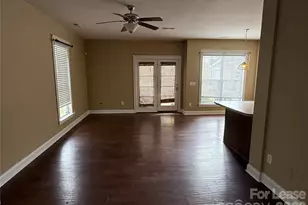 15211 Barnsbury Dr, Huntersville, NC 28078 - Photo 2