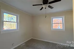 513 Holly St, Dallas, NC 28034 - Photo 12