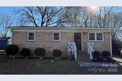 513 Holly Street, Dallas, NC 28034 - Photo 1