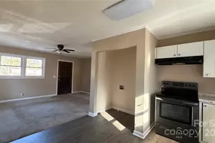 513 Holly St, Dallas, NC 28034 - Photo 4