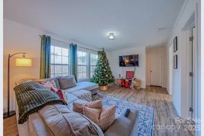 1471 Howard Gap Loop Road, Flat Rock, NC 28731 - Photo 18