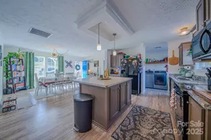 1471 Howard Gap Loop Rd, Flat Rock, NC 28731 - Photo 8