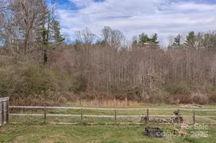 1471 Howard Gap Loop Rd, Flat Rock, NC 28731 - Photo 6