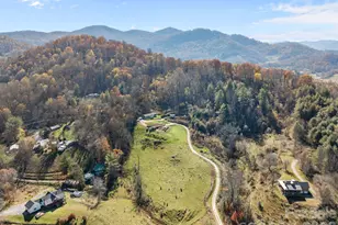 94 Leopard Dr, Waynesville, NC 28786 - Photo 2