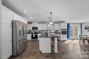 94 Leopard Dr, Waynesville, NC 28786 - Photo 10