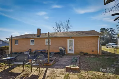 102 Page Street, Morganton, NC 28655 - Photo 6