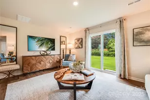 10010 Chatham Run Ln, Charlotte, NC 28262 - Photo 12