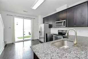 2564 Tranquil Oak Pl, Charlotte, NC 28206 - Photo 12