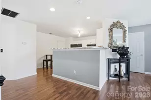 5825 Brookfield Pointe Dr, Charlotte, NC 28216 - Photo 12