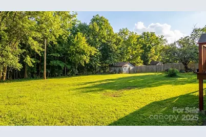 118 W 15th Street, Newton, NC 28658 - Photo 12