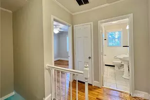 204 N Laurel Ave, Charlotte, NC 28207 - Photo 16