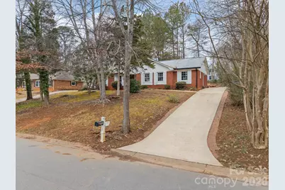 1045 S Magnolia Street, Mooresville, NC 28115 - Photo 2