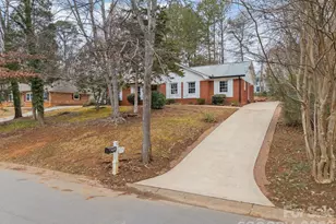 1045 S Magnolia St, Mooresville, NC 28115 - Photo 2