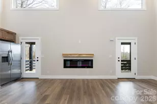 153 Hackleburg Ln, Hendersonville, NC 28792 - Photo 6