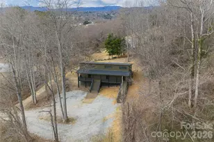 153 Hackleburg Ln, Hendersonville, NC 28792 - Photo 6