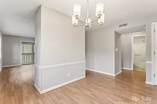 102 Abbey Cir, Asheville, NC 28805 - Photo 6