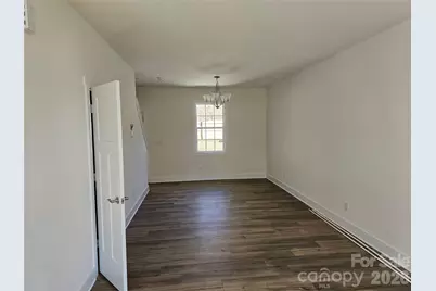 109 Crew Lane, Black Mountain, NC 28711 - Photo 2