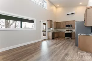 153 Hackleburg Ln, Hendersonville, NC 28792 - Photo 4