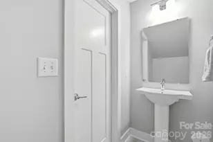 2712 Youngblood St, Charlotte, NC 28203 - Photo 24