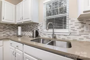 16677 Commons Creek Dr, Charlotte, NC 28277 - Photo 10