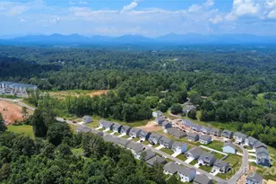 834 Adelston Ln, Asheville, NC 28804 - Photo 2