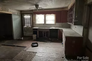 189 Carolina Ave, Spindale, NC 28160 - Photo 4