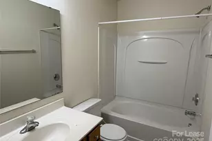 1420 Ladora Dr, Charlotte, NC 28262 - Photo 14