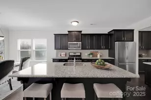 5054 Stonehill Ln, Matthews, NC 28104 - Photo 12