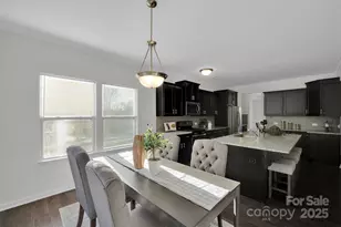 5054 Stonehill Ln, Matthews, NC 28104 - Photo 14