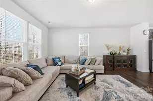 1172 Ashbury St, Charlotte, NC 28216 - Photo 12