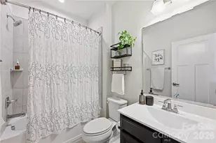 1172 Ashbury St, Charlotte, NC 28216 - Photo 36