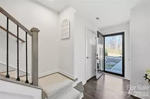 1172 Ashbury St, Charlotte, NC 28216 - Photo 4