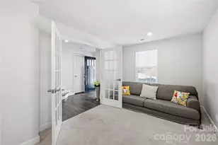 1172 Ashbury St, Charlotte, NC 28216 - Photo 6