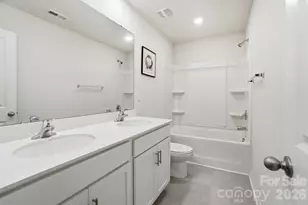 8012 Clairwood Dr, Charlotte, NC 28269 - Photo 38