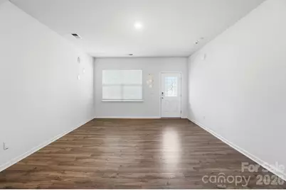 8012 Clairwood Drive, Charlotte, NC 28269 - Photo 4