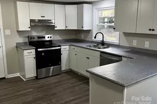 109 Lineview Dr, Matthews, NC 28105 - Photo 4