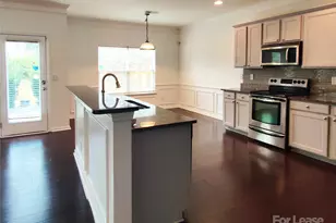 509 Wrayhill Dr, Charlotte, NC 28262 - Photo 10