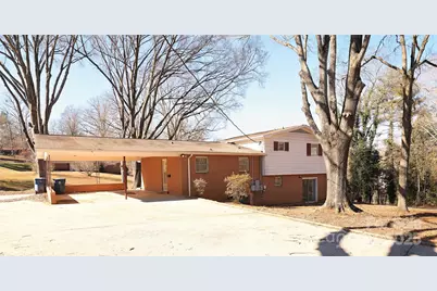 1521 19th Street SW, Hickory, NC 28602 - Photo 2