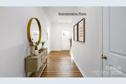 631 13th Avenue Drive NE, Hickory, NC 28601 - Photo 2