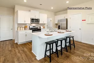 620 13th Ave Dr NE, Hickory, NC 28601 - Photo 8