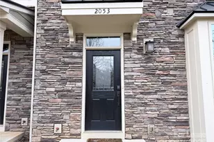 2053 Birchside Dr, Charlotte, NC 28205 - Photo 2